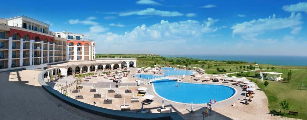 Lighthouse Golf Resort