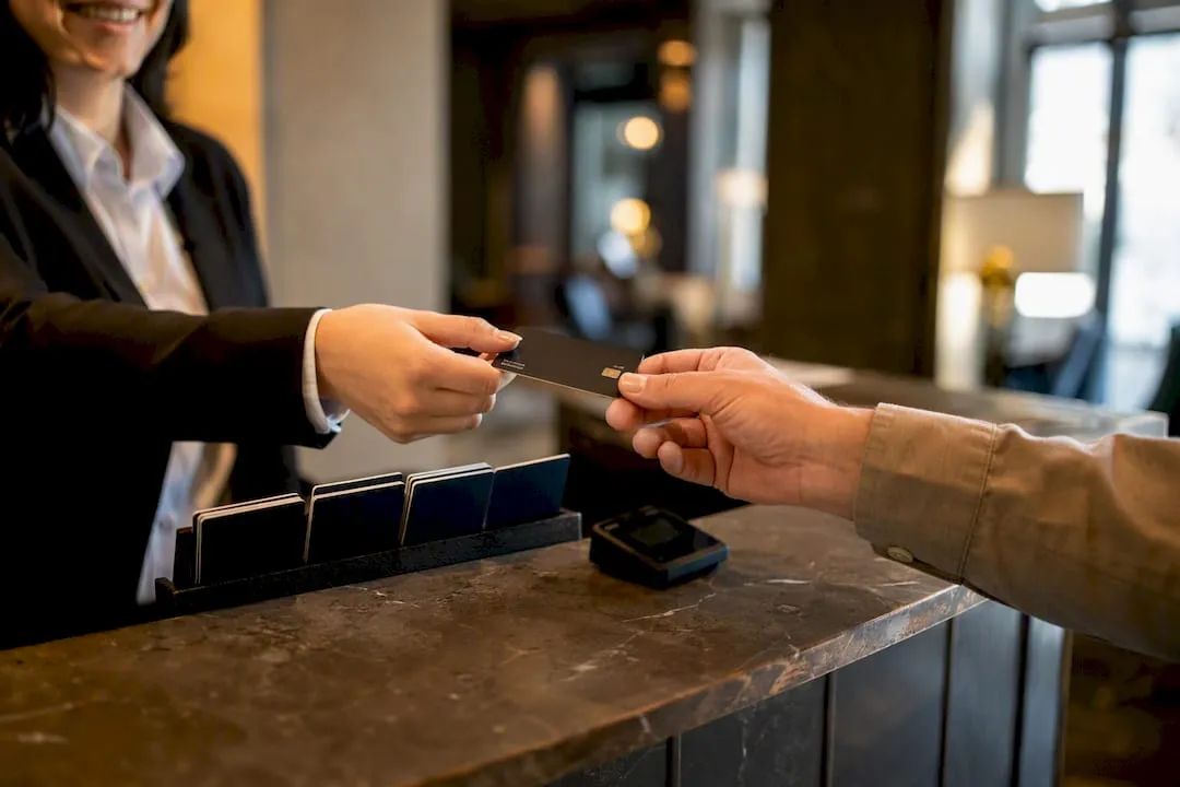 4 stappen om je geblokkeerde hotelborg via creditcard vrij te krijgen