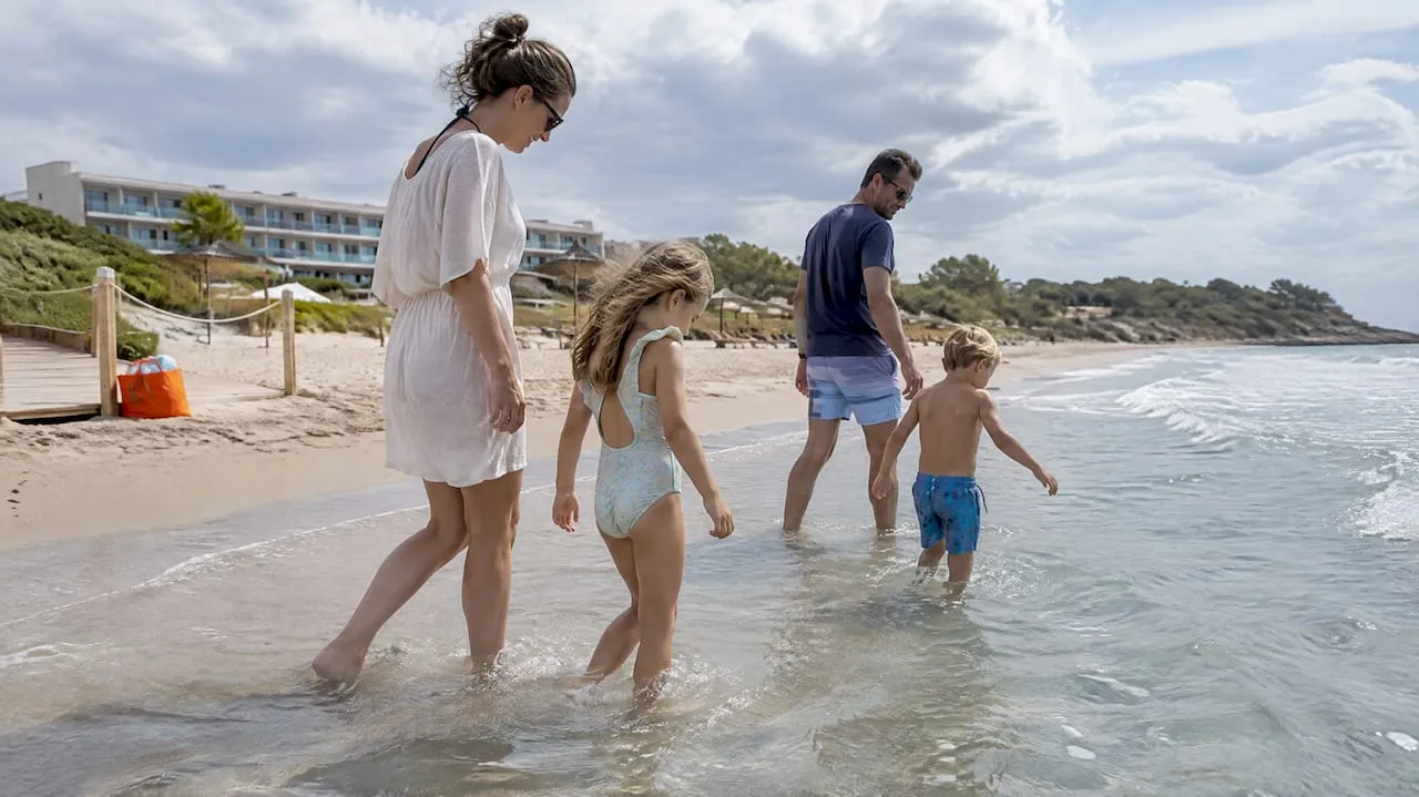 Hotels bij een langzaam aflopend strand: zo kies je slim